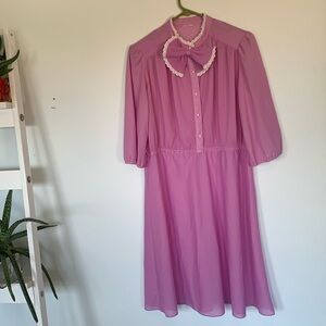 Vintage 60’s lavender polyester dress with bow tie size large